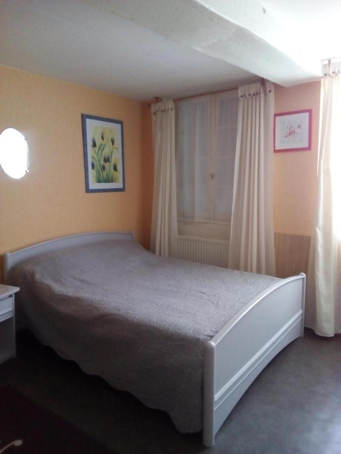 Chambre Dans Le Centre Historique Pont-Audemer Exterior photo